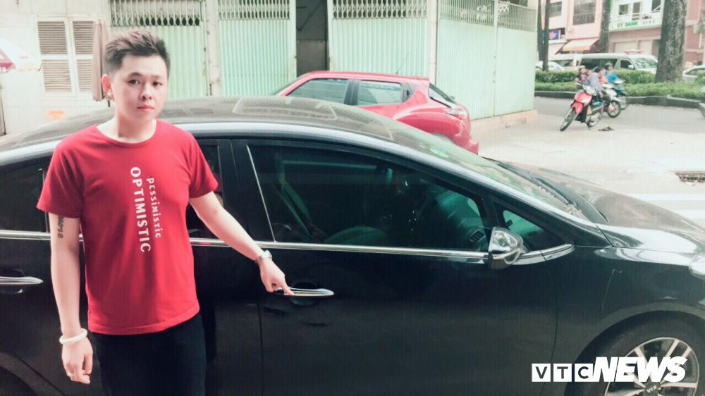 33171956_563453050718773_1807305092647354368_n