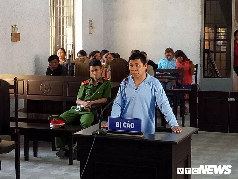 33745560_565761800487898_1861704392504246272_n