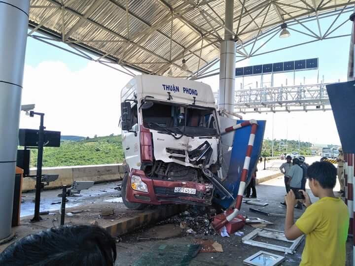 33768344_441503752956767_4747061214343856128_n