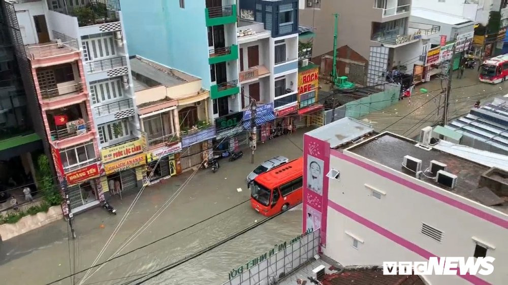 Sequence 01.Still002 6