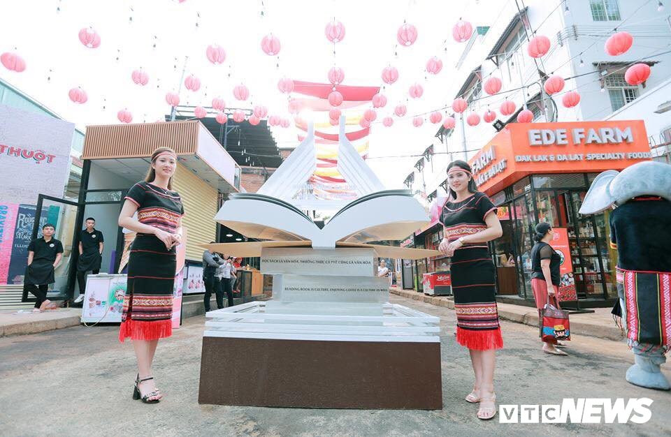 53613714_660765871021313_5903820529927716864_n 34