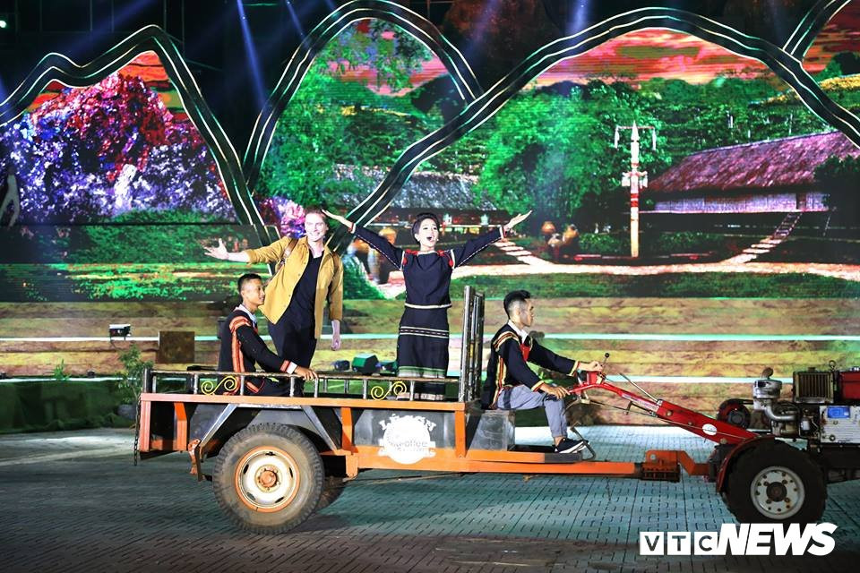 54409227_1009103159283840_312229416451178496_n