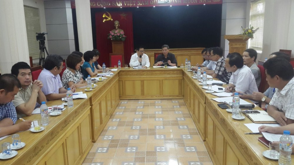 hang loa tre mac sui mao ga o hung yen