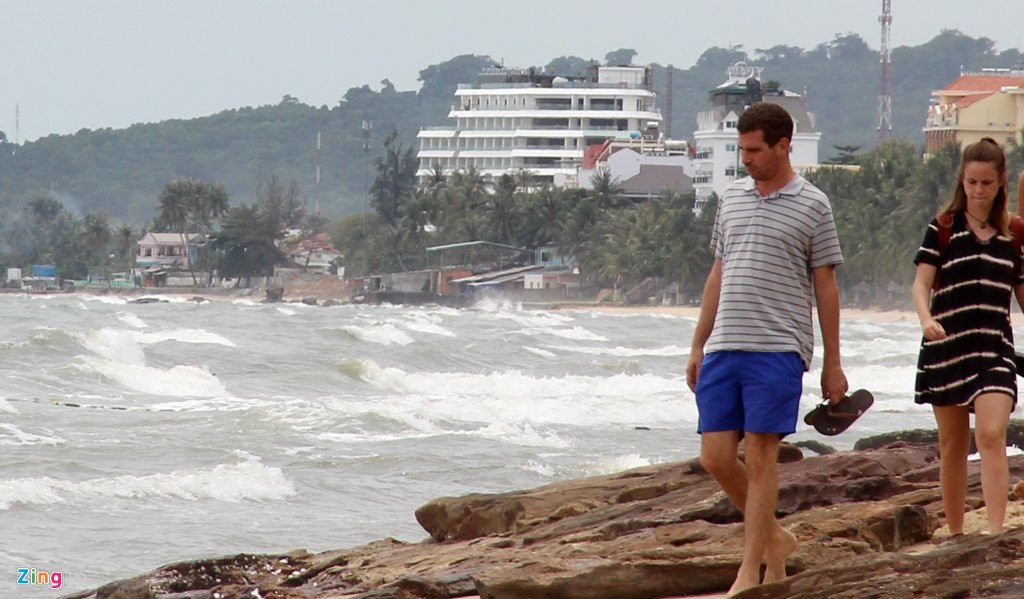 Khach san hinh con tau 'gat phang' cho dem Dinh Cau hinh anh 7