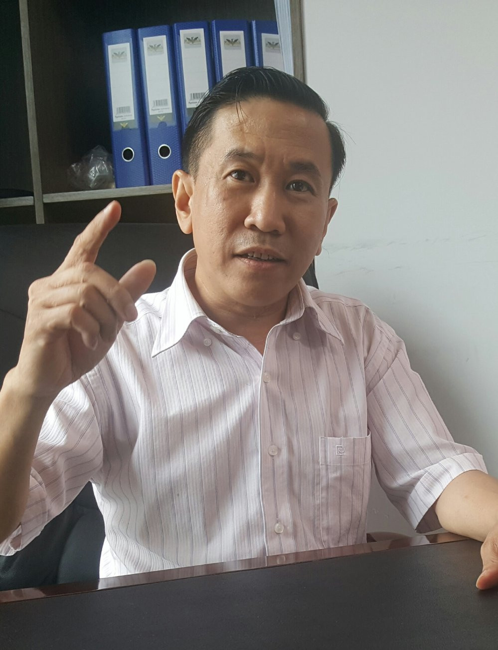 Hinh anh Via he TP.HCM bi tai lan chiem: That bai vi 'may moc' 3