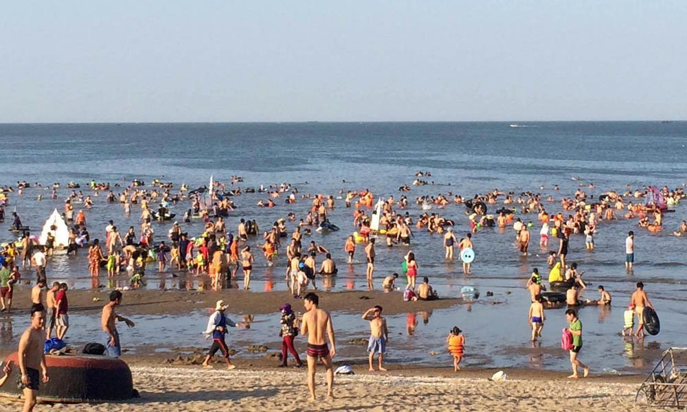nắng nóng, nóng kỷ lục, Sầm Sơn, Cửa Lò, Đồ Sơn, bãi biển, giải nhiệt