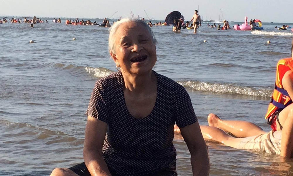 nắng nóng, nóng kỷ lục, Sầm Sơn, Cửa Lò, Đồ Sơn, bãi biển, giải nhiệt