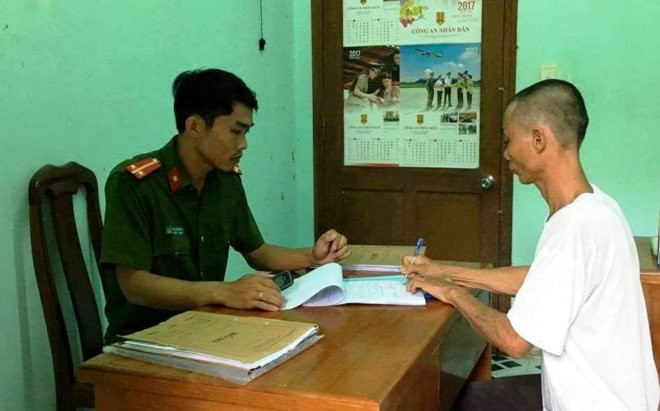 Lo chuyen hiep dam con gai hang xom sau chau nhau hinh anh 1