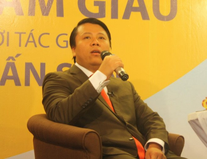 Tac gia vu 'mua tien' tu khinh khi cau xin loi du luan hinh anh 2