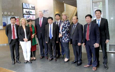 tong giam doc vov nguyen the ky tham tap doan truyen thong dw hinh 4