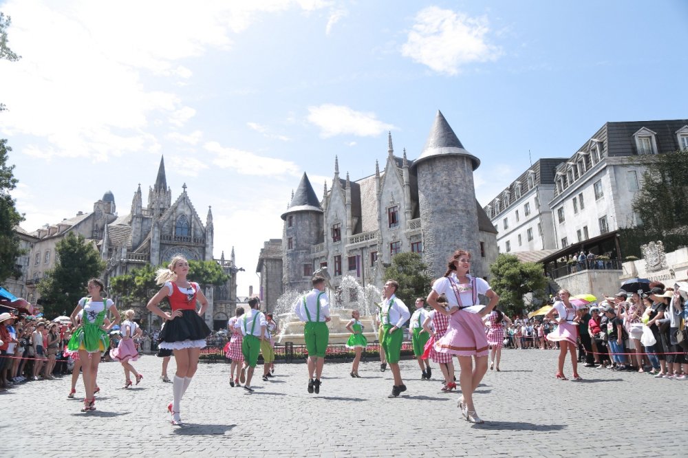 bestival-sun-world-ba-na-hills (6) 6