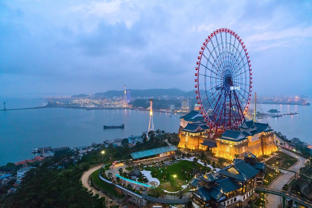 vong xoay Mat Troi Ha Long 7