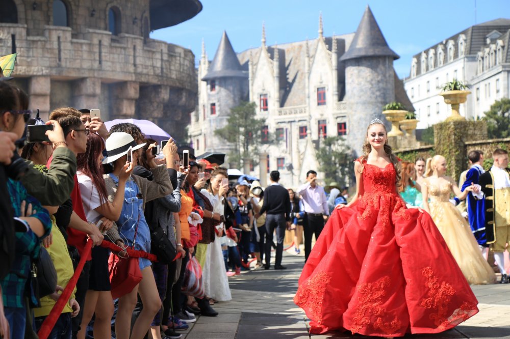 Carnival Sun World Ba Na Hills 5