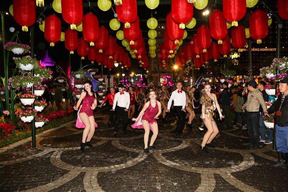 anh 11- Le hoi ky quan muon sachoa 11