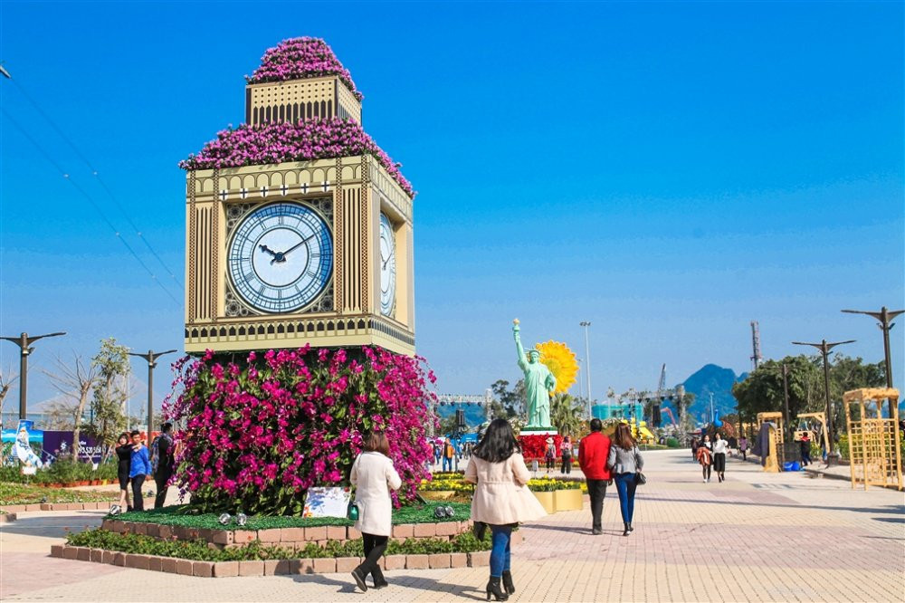 anh 6- Le hoi ky quan muon sac hoa 7