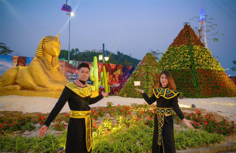 anh 7- Le hoi ky quan muon sac hoa 8