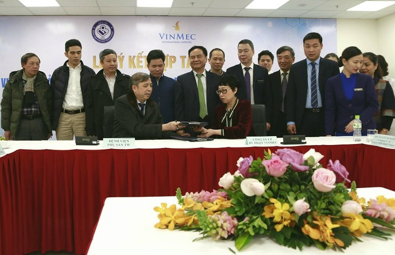 1802_VMec_anh le ky ket