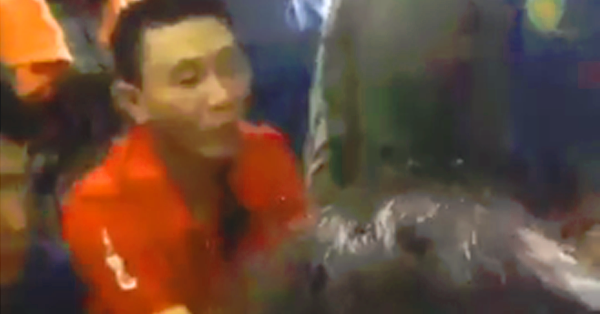 Hinh anh Dan Luc Nam giu nhom cong nhan do dac phan doi du an xay dung nghia trang 3