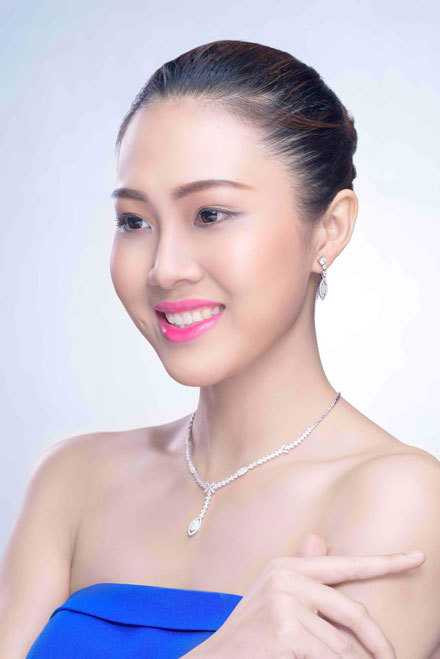 dieu-ngoc-va-hanh-trinh-tu-co-gai-thua-can-den-hoa-khoi-ao-dai-viet-nam-2016 (1)