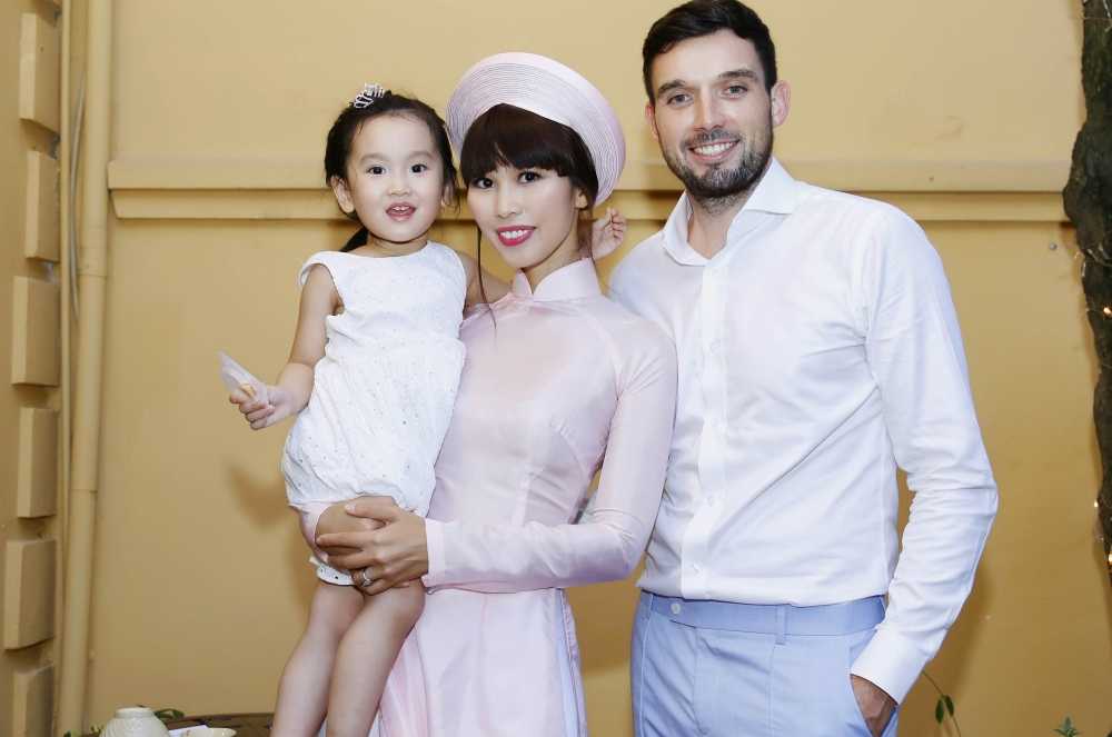 Ha_Anh_va_Chong_cung_Em_g