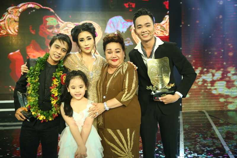 Anh Tu va Tuan Dung cung 