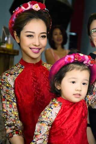 14317479_1015433344432007