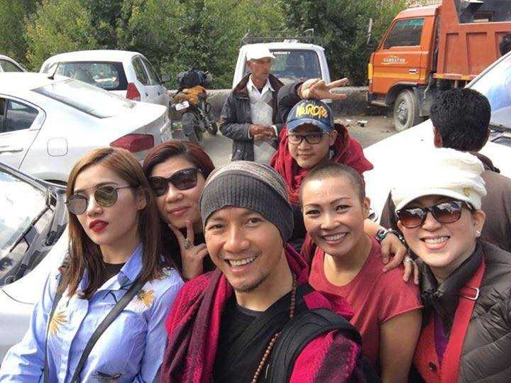 14519731_1015395755633303