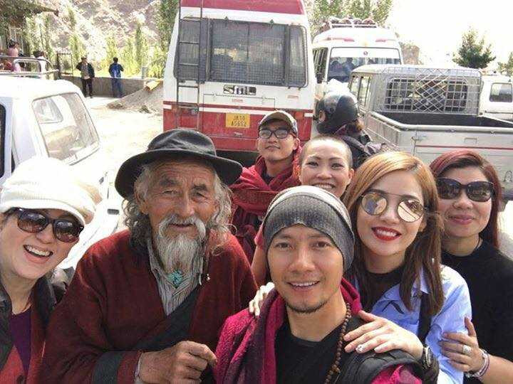 14520341_1015395755632303