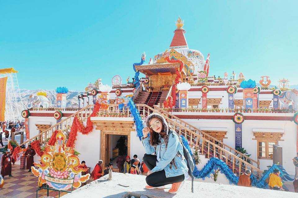 14522924_687827941383047_