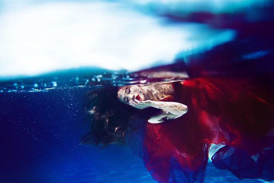 10389973_476026885896488_