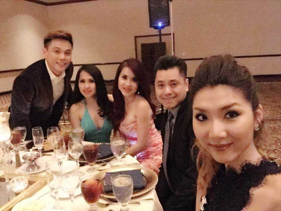 14581358_707258449426375_