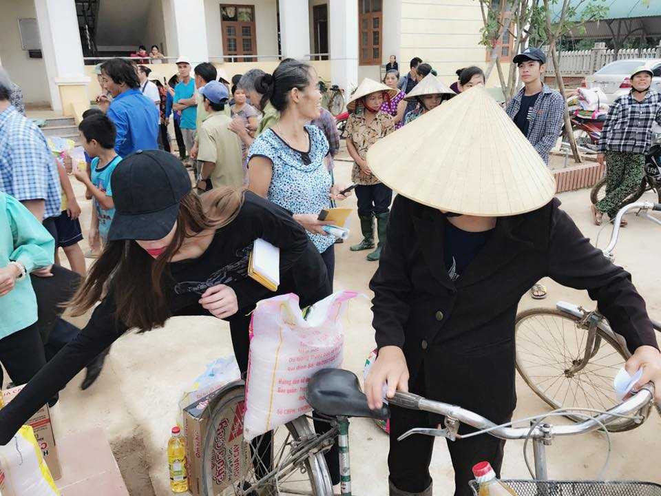 14713712_1424858750876900