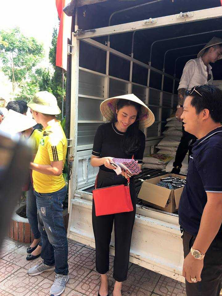 14670738_1015469274947243