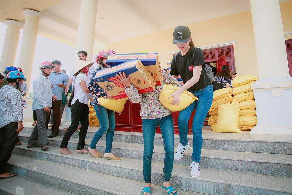 14702486_1140831582633285