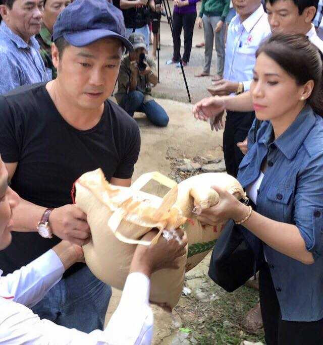 14724596_616451258565386_