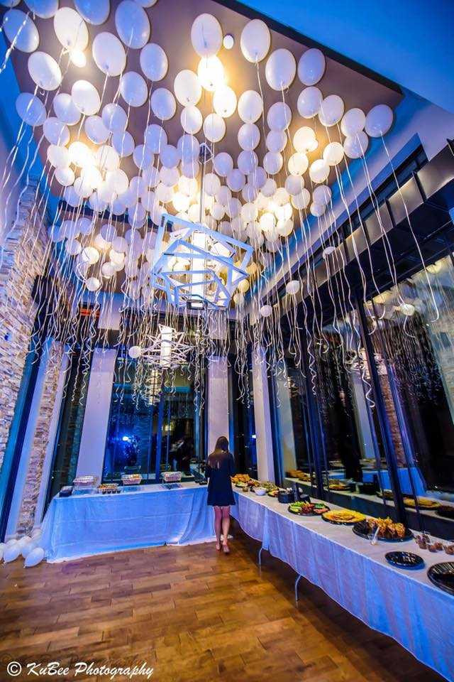 14729308_1015755942563550