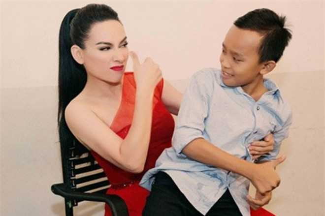 14034884_1155143704531798