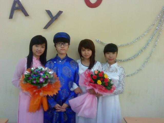 293756_409067935813826_51