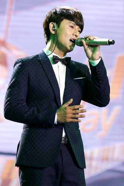 1_43_1311909409_9_thanh-van-hugo-11