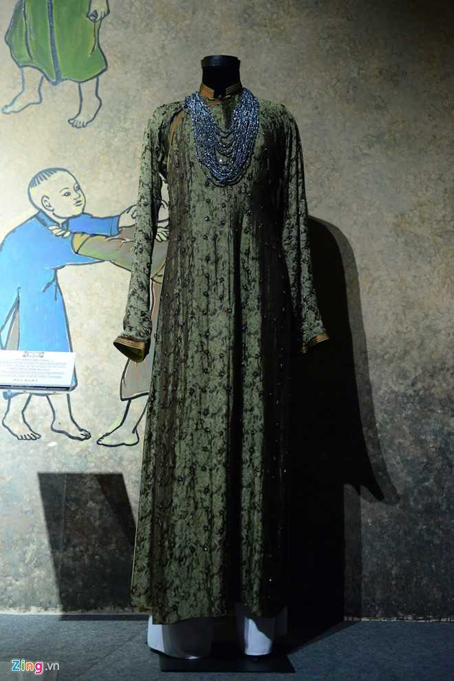 Ao dai Viet cach tan the nao qua cac giai doan lich su? hinh anh 3