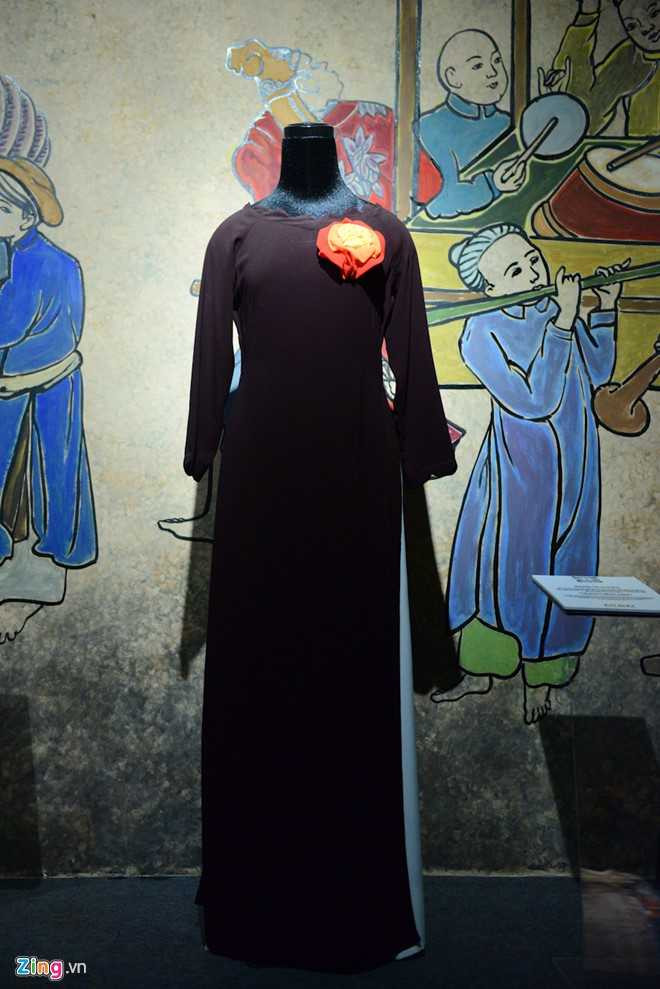 Ao dai Viet cach tan the nao qua cac giai doan lich su? hinh anh 7