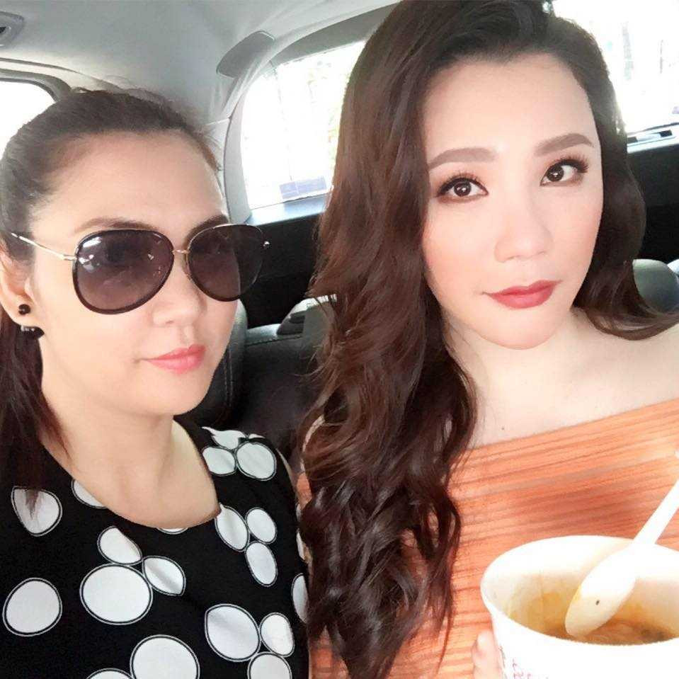 Chị gái xinh đẹp, đi khắp nơi của Hồ Quỳnh Hương - 1