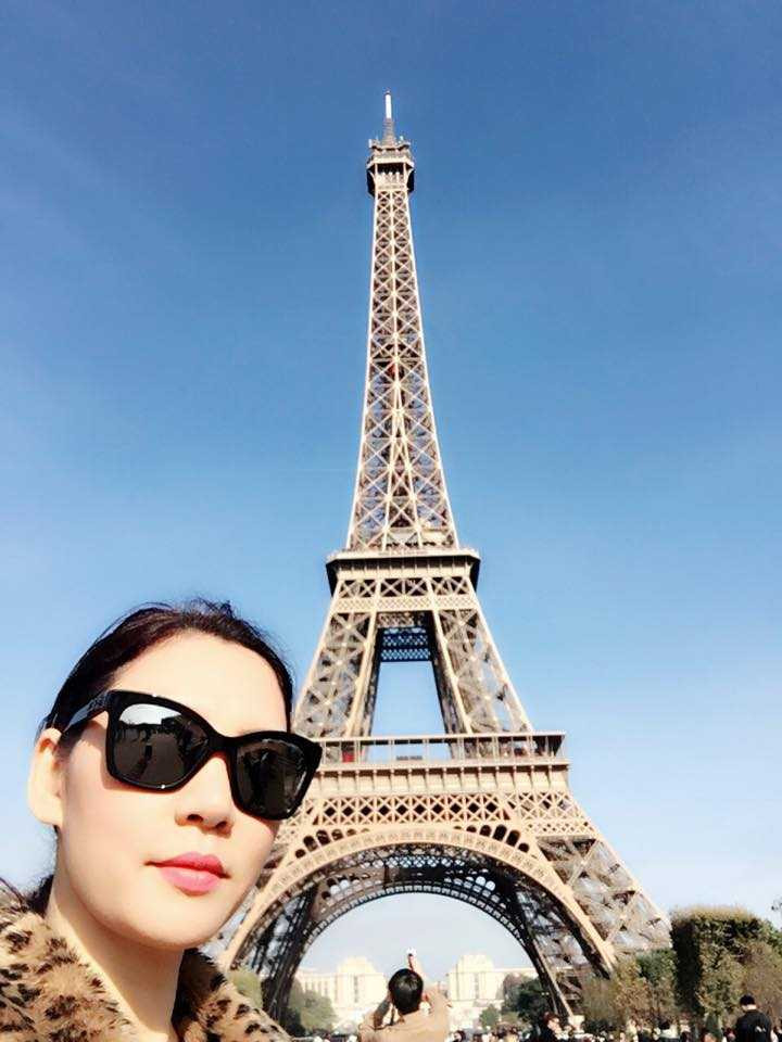 Chị gái xinh đẹp, đi khắp nơi của Hồ Quỳnh Hương - 7