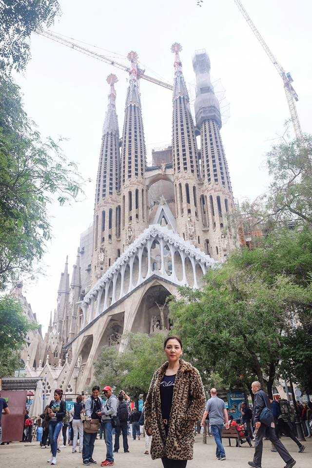 Chị gái xinh đẹp, đi khắp nơi của Hồ Quỳnh Hương - 8