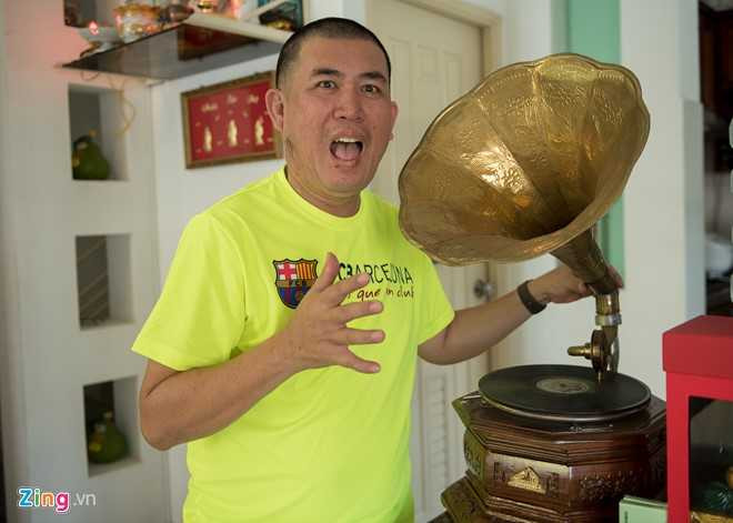 Cuoc song 13 nam xa vo cua nghe si hai Nhat Cuong hinh anh 4