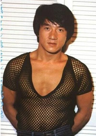 Thanh Long am anh khi bi dan ong quay roi tinh duc o khach san hinh anh 2