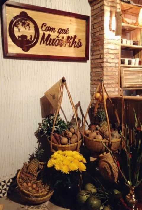 Truong Giang mo quan com, quán cơm của trường giang, quán cơm trường giang, quán cơm trường giang chặt chém, Trường Giang, quán cơm mười khó, cơm quê mười khó, quán cơm của trường giang, tin tức trong ngày, tin tức mới nhất, trường giang mới nhất, tin giải trí, sao việt, vtc,vtc.vn