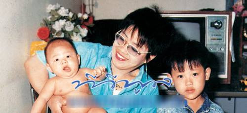 Không ngờ nữ đại gia thích “yêu” 28 lần/ngày thời trẻ lại thế này - 4