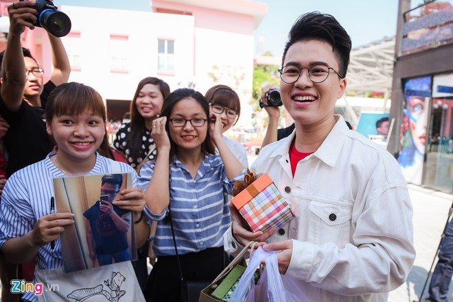 Le Thien Hieu: ‘Toi dang tich luy tien de phau thuat chuyen gioi’ hinh anh 1