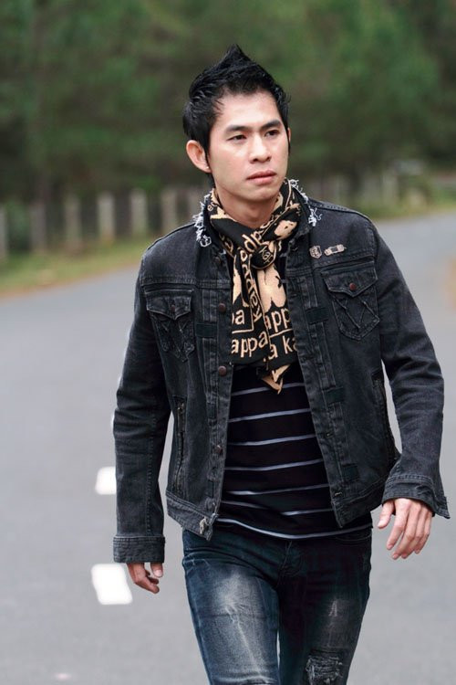 soc voi cat-xe hat san khau 